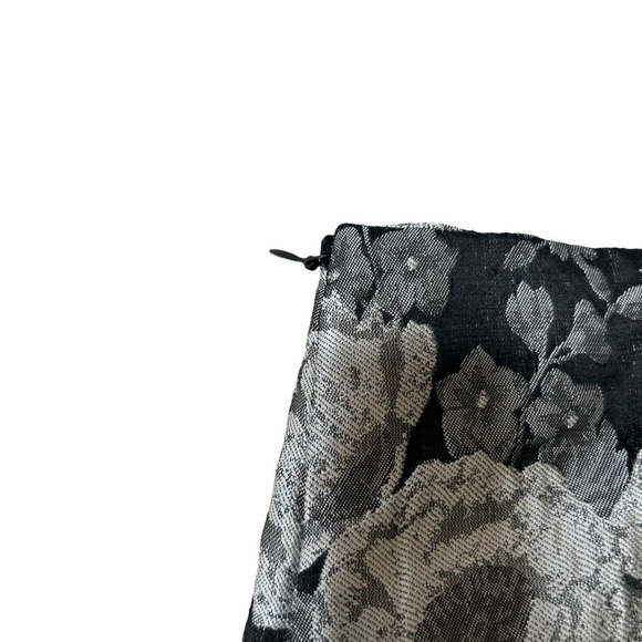 Kourt Tela Black Silver Floral Matching Set Skirt and Crop Top Size Small - Picture 13 of 16